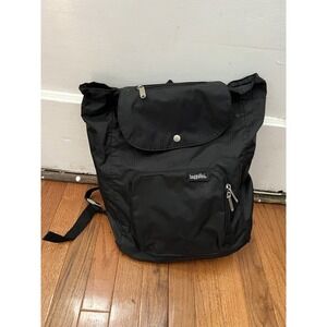 Baggallini Cinch Backpack Black Nylon Flap Snap Drawstring Adjustable Medium